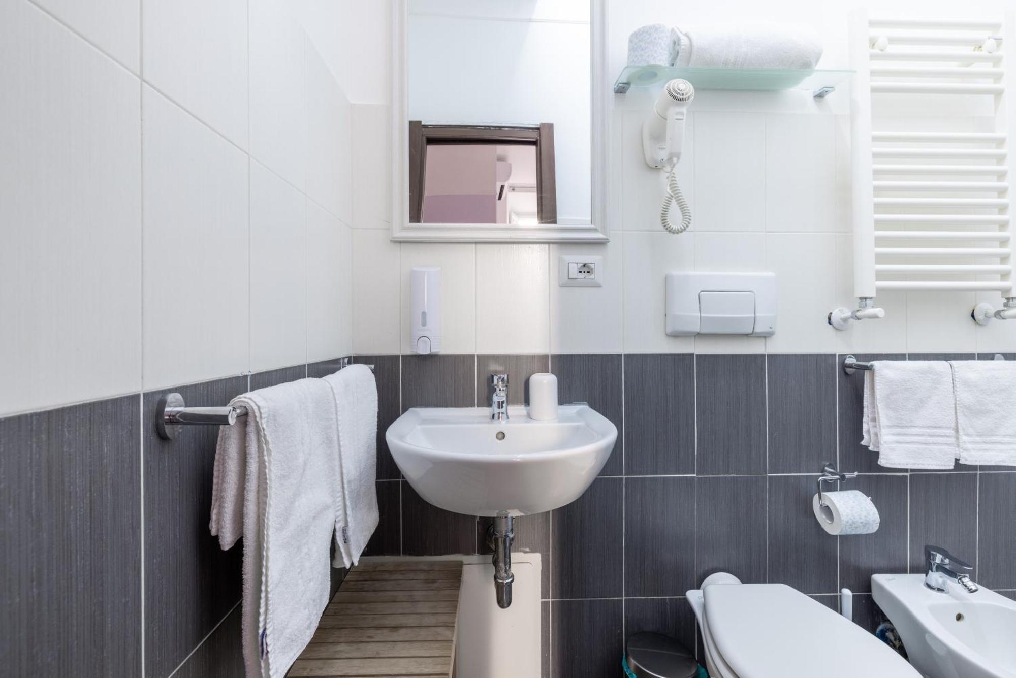 Domus Castroni Scipioni Bed & Breakfast Rome Luaran gambar